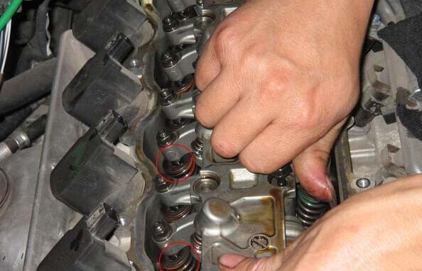 汽车气门弹簧折断是什么原因？如何及时预防弹簧折断？